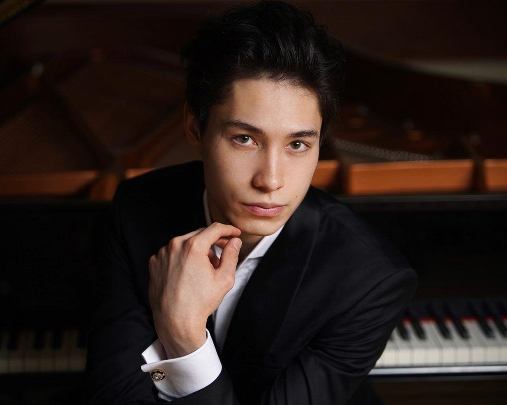 Angel Stanislav Wang: Liszt & Rachmaninoff