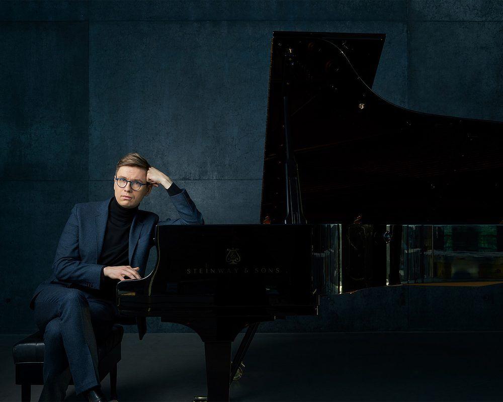 Víkingur Ólafsson Recital
